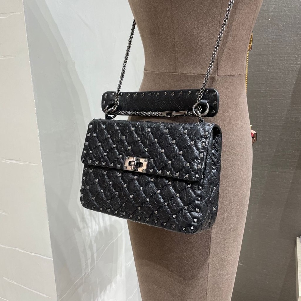 VALENTINO MEDIUM ROCKSTUD LEATHER CHAIN BAG - Picture 11 of 14